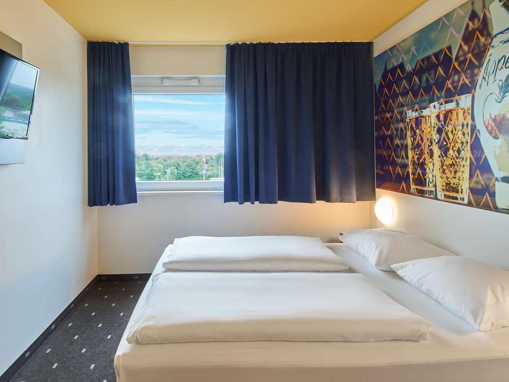 B&B Hotel Frankfurt-Nord Frankfurt am Main Quarto foto